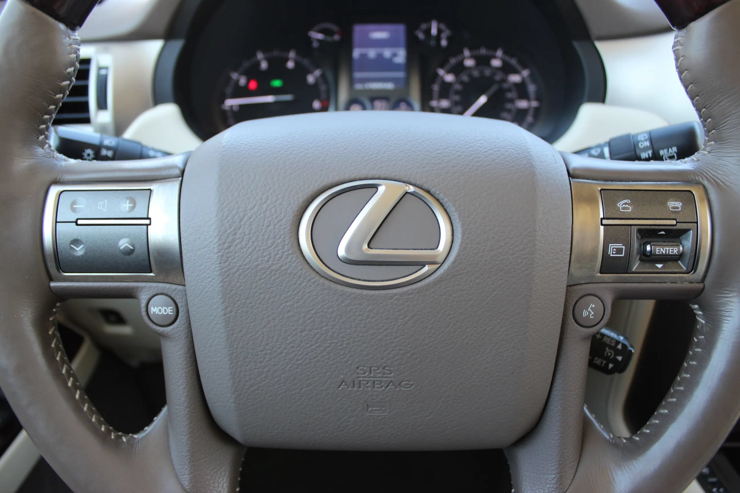 Used 2017 Lexus GX 460 Luxury w/ Preferred Accessory Package AWD/4WD image 16