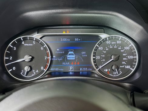 Used 2024 Nissan Altima 2.5 SV FWD image 19