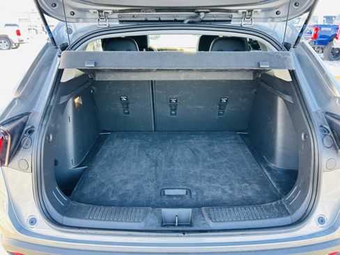 Used 2025 Chevrolet Trax LT image 24