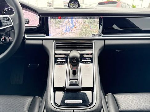 Used 2020 Porsche Panamera 4 AWD/4WD image 23