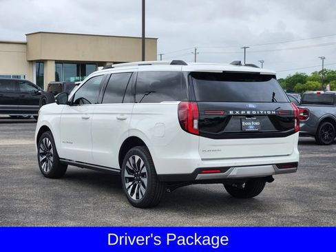 New 2026 Ford Expedition Platinum w/ Driver's Package AWD/4WD image 4