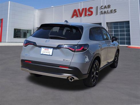 Used 2025 Honda HR-V Sport image 6