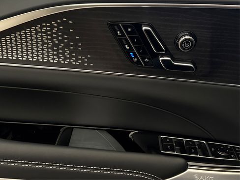 New 2026 Cadillac Lyriq V image 31