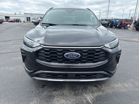 Used 2024 Ford Escape ST-Line w/ Tech Pack #1 FWD image 3