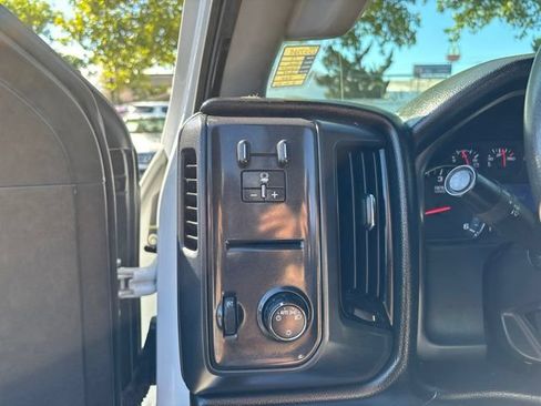 Used 2017 GMC Sierra 2500 4x4 Double Cab w/ Sierra Convenience Package image 17