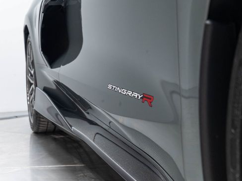 Used 2023 Chevrolet Corvette Stingray Premium Conv w/ Z51 Performance Package RWD image 23
