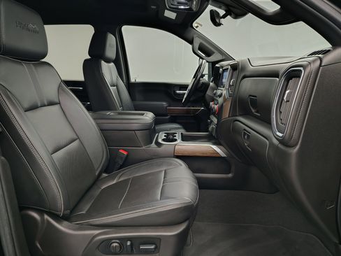 Used 2022 Chevrolet Silverado 3500 High Country w/ Technology Package image 31