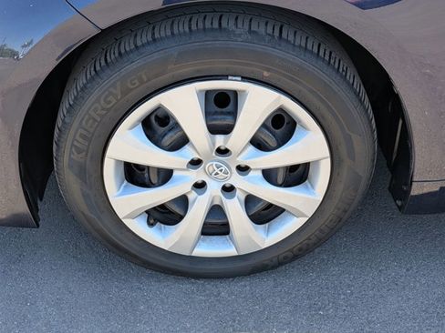 Used 2023 Toyota Corolla LE image 29