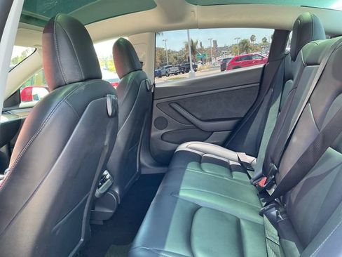 Used 2022 Tesla Model 3 Performance AWD/4WD image 26
