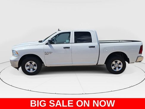 Used 2022 RAM 1500 Classic SLT w/ Electronics Group AWD/4WD image 6