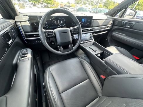 Used 2024 Hyundai Santa Fe Calligraphy image 13