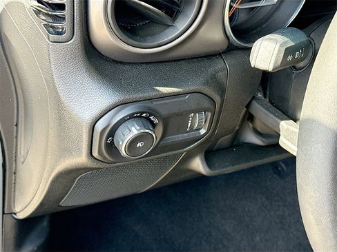 Used 2023 Jeep Wrangler Willys image 11