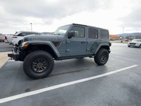 Used 2024 Jeep Wrangler Unlimited Rubicon 392 image 4