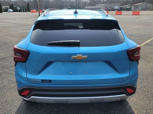 New 2026 Chevrolet Trax LT FWD image 10