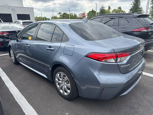 Used 2020 Toyota Corolla LE FWD image 6