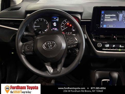 Used 2025 Toyota Corolla LE FWD image 14