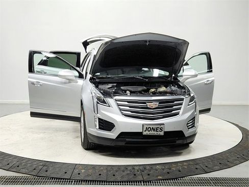 Used 2018 Cadillac XT5 Premium Luxury image 10