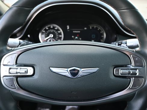 Used 2022 Genesis GV70 2.5T w/ Advanced Package image 36