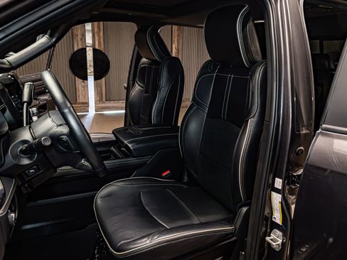 Used 2024 RAM 2500 Limited image 23