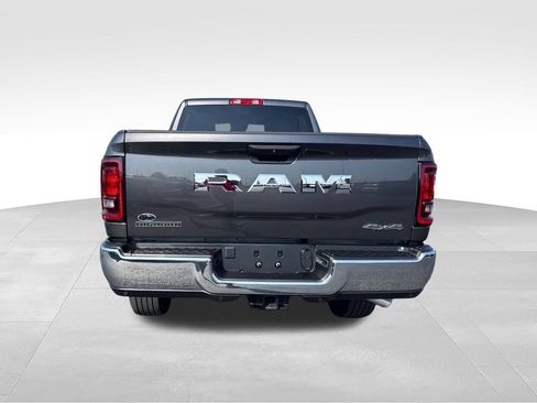 Used 2025 RAM 2500 Big Horn AWD/4WD image 9