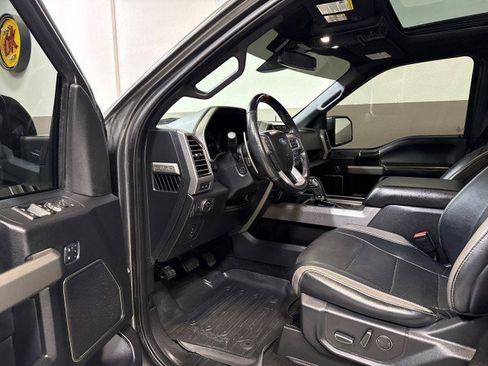 Used 2018 Ford F150 Raptor w/ Equipment Group 802A Luxury image 12