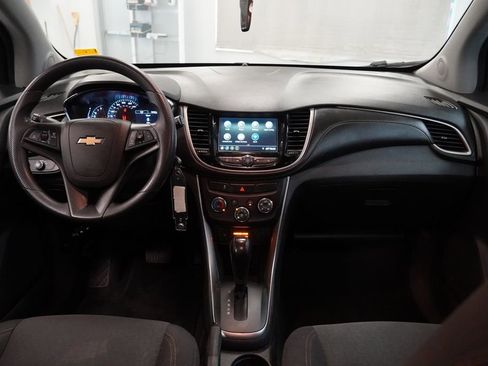 Used 2019 Chevrolet Trax LS w/ Tint and Cruise Package image 9