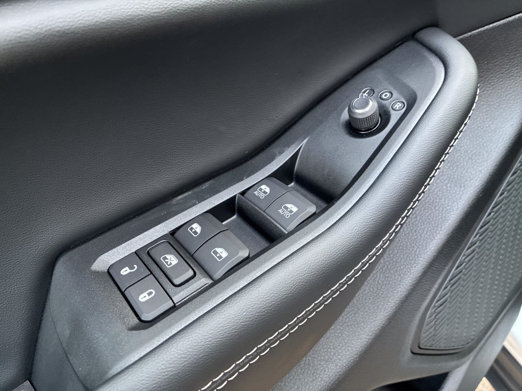 New 2026 Jeep Grand Cherokee Altitude AWD/4WD image 12