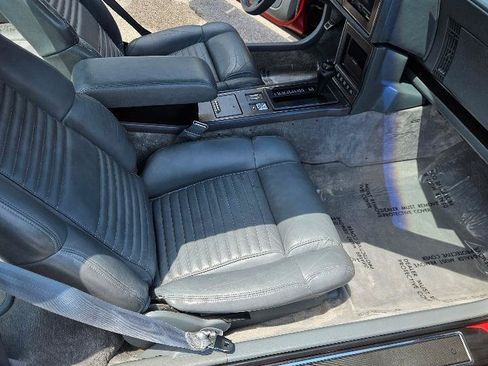 Used 1988 Buick Reatta Coupe FWD image 20