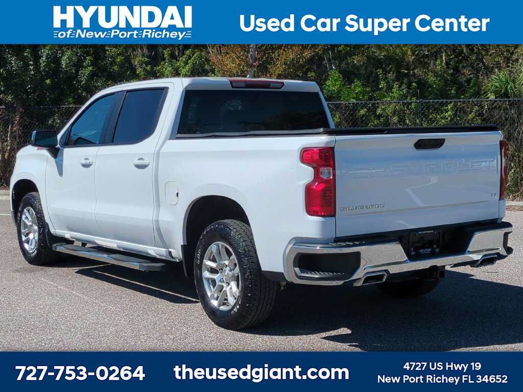Used 2024 Chevrolet Silverado 1500 LT AWD/4WD image 3