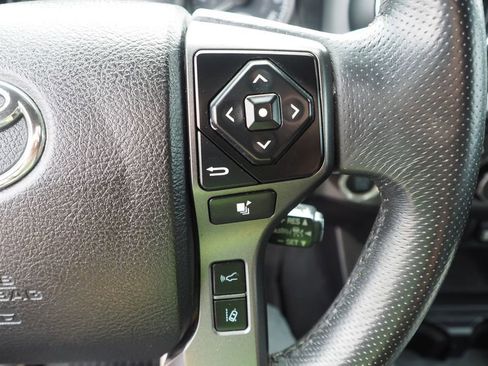 Used 2021 Toyota Tacoma TRD Off-Road w/ Technology Package AWD/4WD image 26