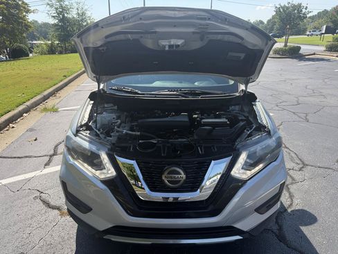 Used 2018 Nissan Rogue S FWD image 25