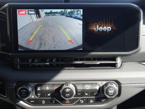 Used 2024 Jeep Wrangler Sahara w/ Technology Group image 7