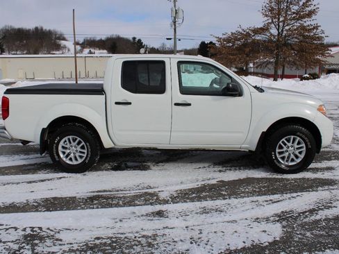 Used 2016 Nissan Frontier SV w/ SV Value Truck Package image 6