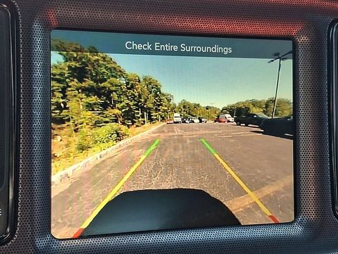 Used 2016 Dodge Challenger R/T Scat Pack RWD image 15