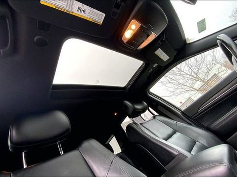 Used 2020 Jeep Grand Cherokee Limited w/ Trailer Tow Group IV image 13