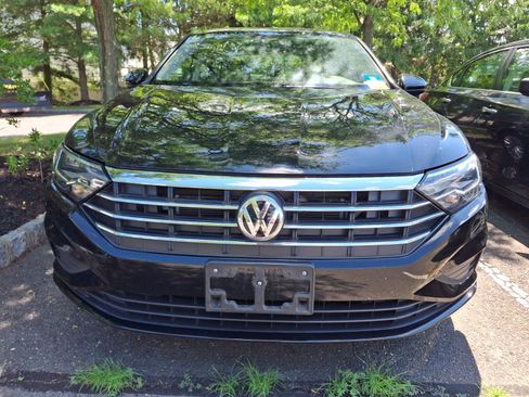 Used 2020 Volkswagen Jetta S w/ Driver Assistance Package FWD image 2