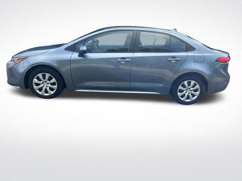 Used 2025 Toyota Corolla LE FWD image 8