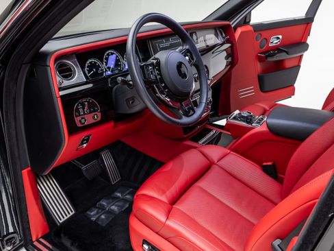 Used 2019 Rolls-Royce Phantom Sedan image 45