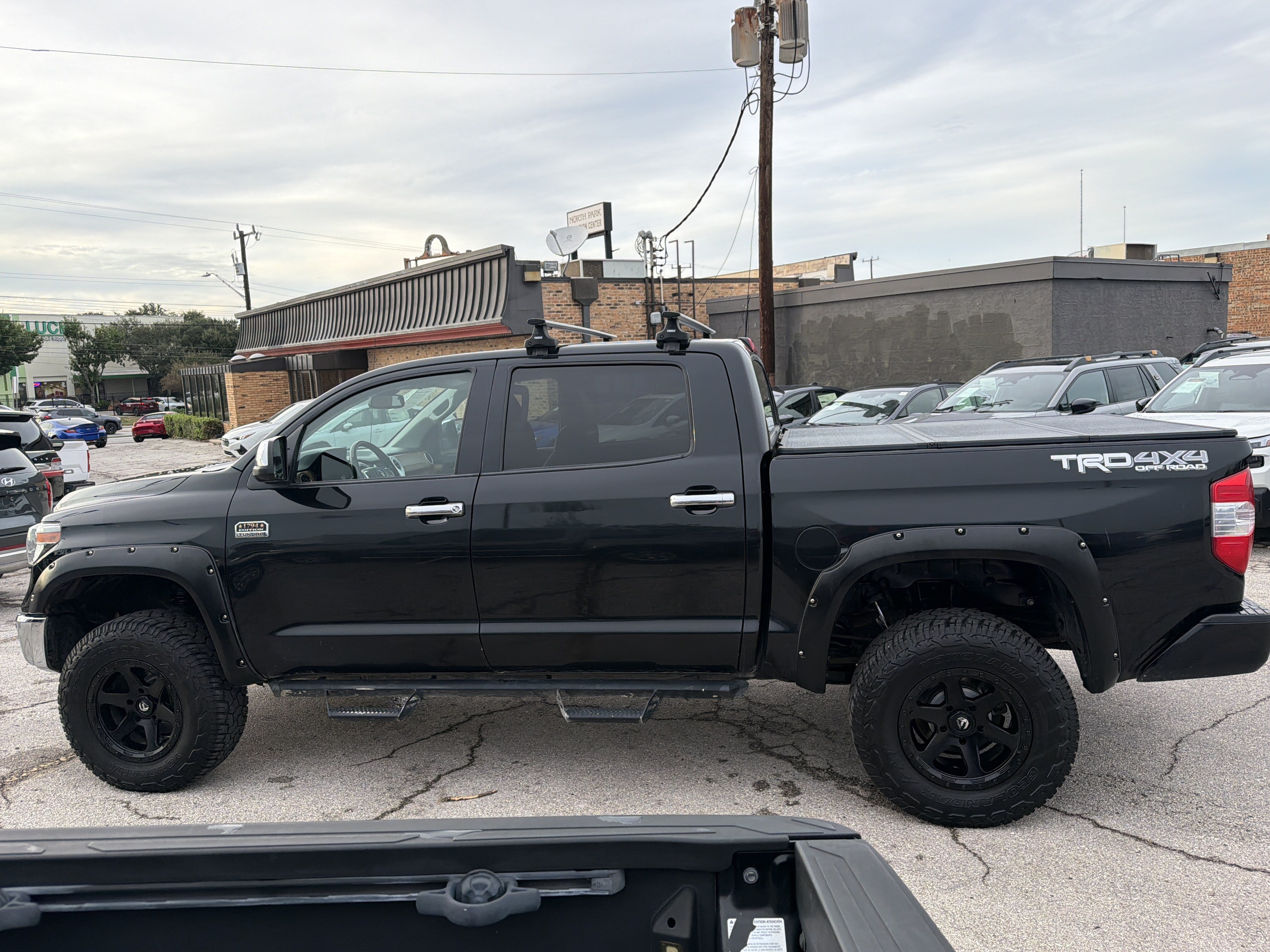 Used 2018 Toyota Tundra 1794 Edition AWD/4WD image 6