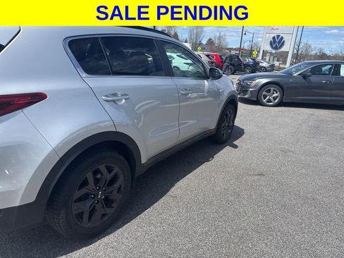 Used 2020 Kia Sportage S w/ S Sunroof Package AWD/4WD image 9