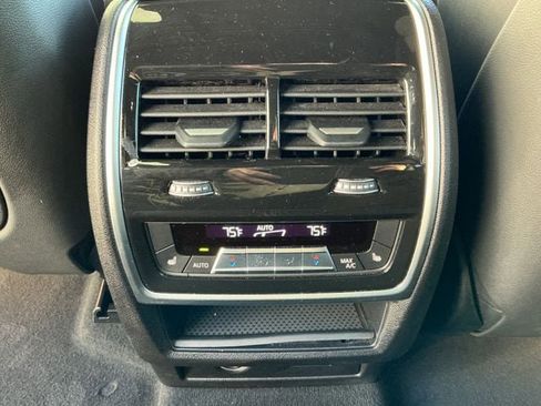 Used 2025 BMW X5 xDrive40i image 32