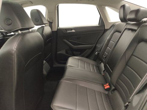 Used 2023 Volkswagen Jetta SE FWD image 18