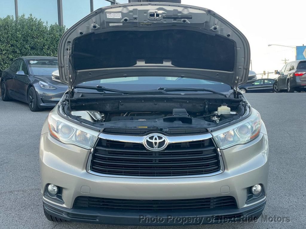 Used 2015 Toyota Highlander XLE AWD/4WD image 26