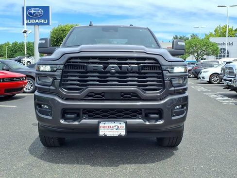 Used 2025 RAM 2500 Big Horn AWD/4WD image 2