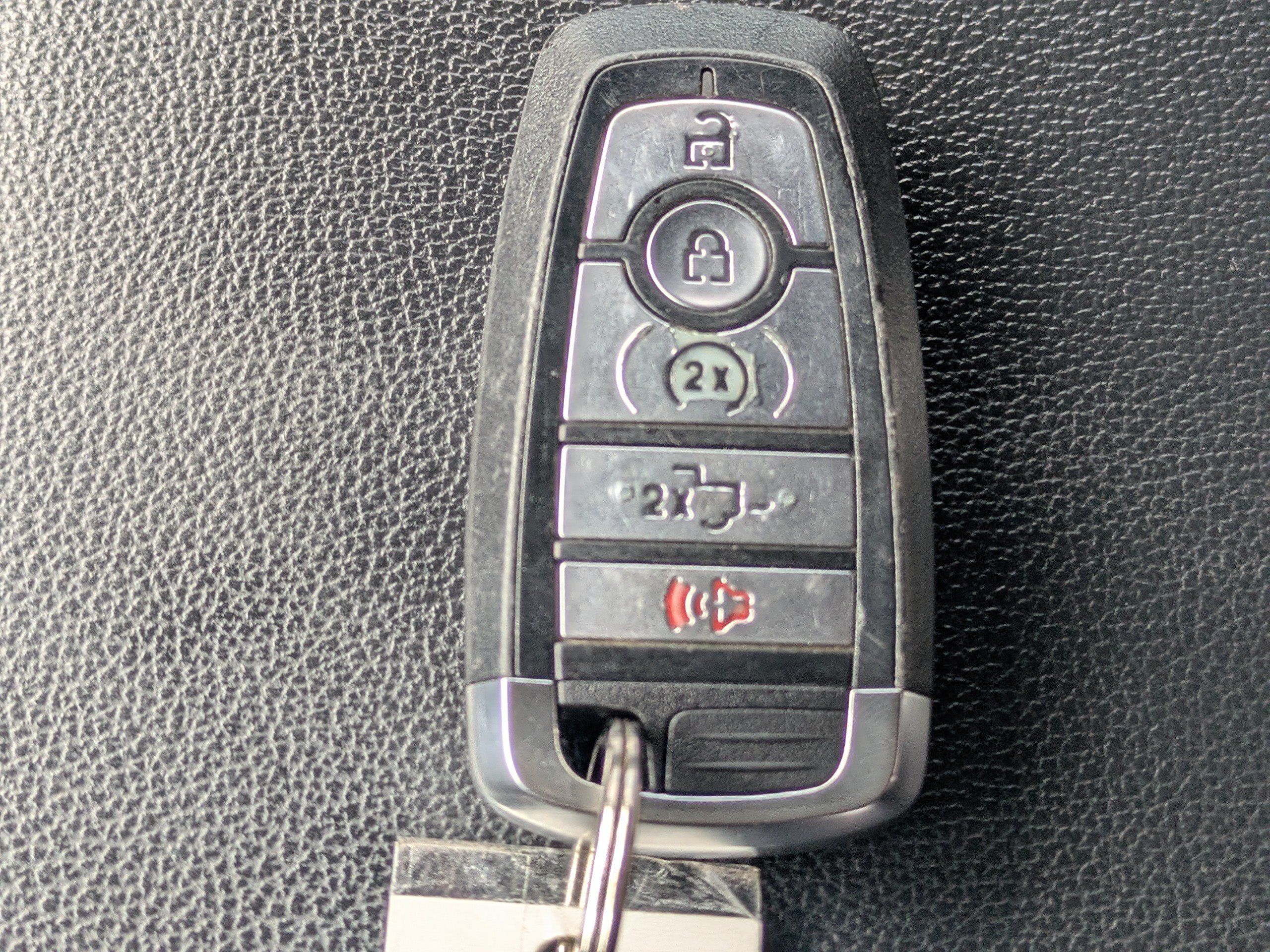 Used 2024 Ford F150 Lariat w/ Equipment Group 502A High AWD/4WD image 30