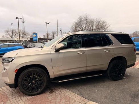 Used 2021 Chevrolet Tahoe LT w/ LT Signature Package image 5