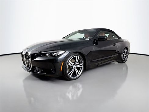 Certified 2023 BMW 430i Convertible w/ Convenience Package image 3