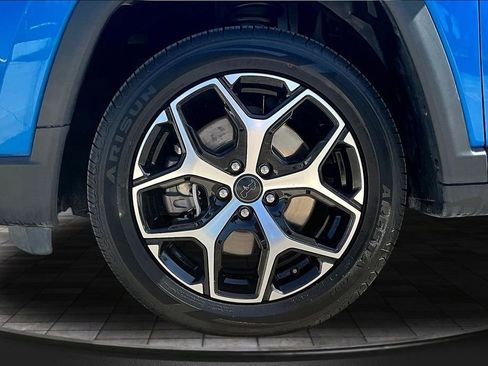 Used 2025 Jeep Compass Limited AWD/4WD image 32