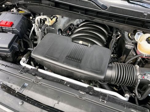 Used 2024 Cadillac Escalade Premium Luxury w/ LPO, Floor Liner Package AWD/4WD image 31
