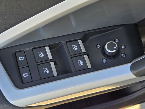 Used 2024 Audi Q3 2.0T Premium Plus w/ Premium Plus Package image 15